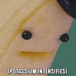 Gemini 3 Pro: El tentador definitivo que viene a liarla (sí, más que ChatGPT) Meme de banana con texto ‘Potassium intensifies’ para representar sorpresa graciosa