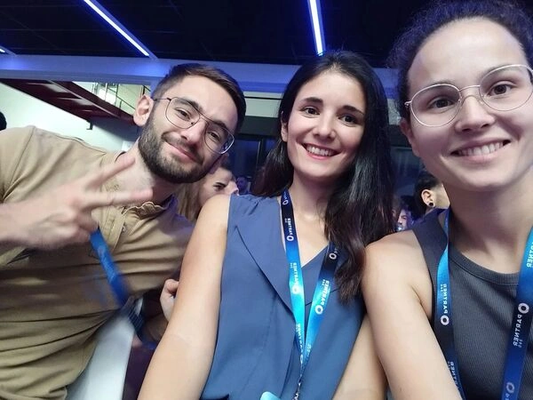 Quien soy Encuentro presencial de Partner360 en Valencia con miembros de la comunidad digital.